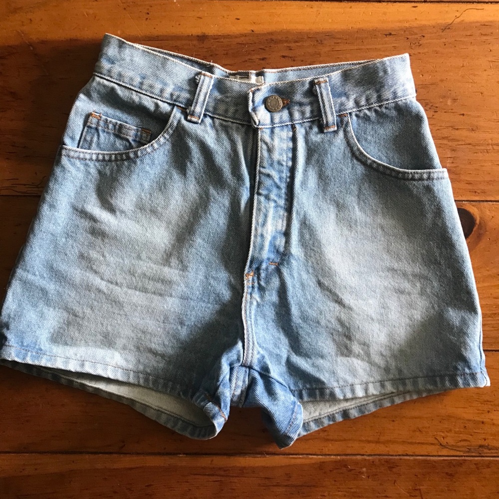 Vintage high waisted shorts
